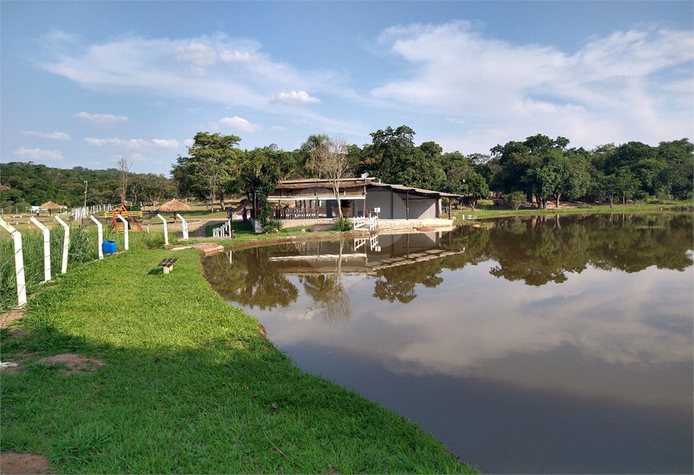 Sítio à venda com 4 quartos, sendo 2 suítes,  em Pimenta, Indaiatuba, SP