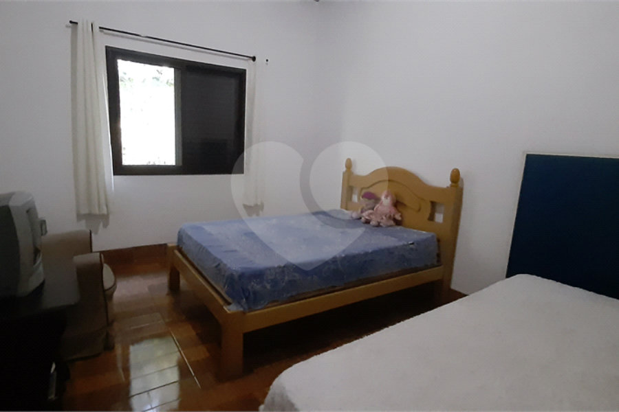 Casa à venda com 3 quartos, sendo 1 suíte, no condomínio Sausalito, Mairiporã - SP