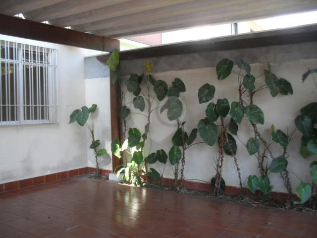 Sobrado à venda com 3 quartos, sendo 1 suíte,  em Alto da Boa Vista, São Paulo, SP