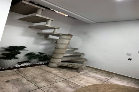 Sobrado à venda com 3 quartos, sendo 1 suíte, em Jardim Camila, Sorocaba, SP
