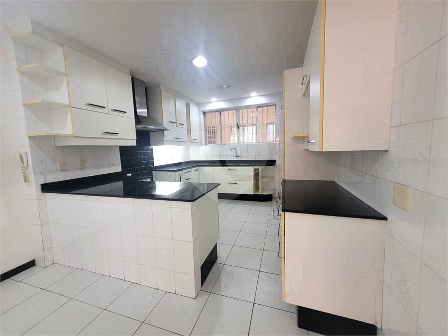Apartamento à venda com 4 quartos, sendo 1 suíte, em Copacabana, Rio de Janeiro, RJ