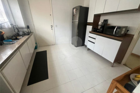 Apartamento à venda com 3 quartos, sendo 1 suíte, em Vila Olímpia, São Paulo, SP