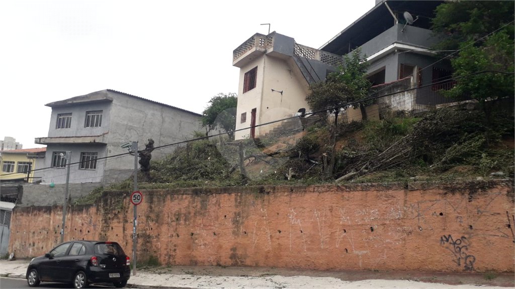Sobrado à venda com 3 quartos, sendo 1 suíte,  em Horto Florestal, São Paulo, SP