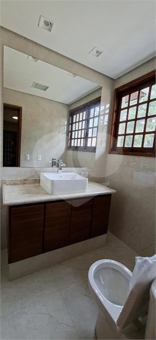 Casa à venda com 4 quartos, sendo 2 suítes,  em Jardim Marajoara, São Paulo, SP