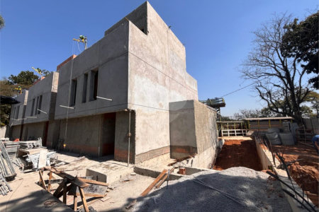 Casa à venda com 4 suítes no condomínio Casa Jardim Paineiras, São Paulo - SP