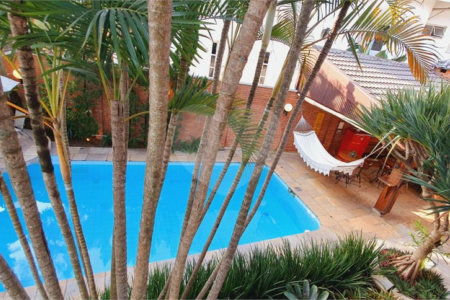 Casa à venda com 5 suítes em Jardim Leonor, São Paulo, SP