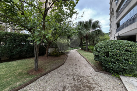 Apartamento para alugar com 3 suítes em Vila Romana, São Paulo, SP