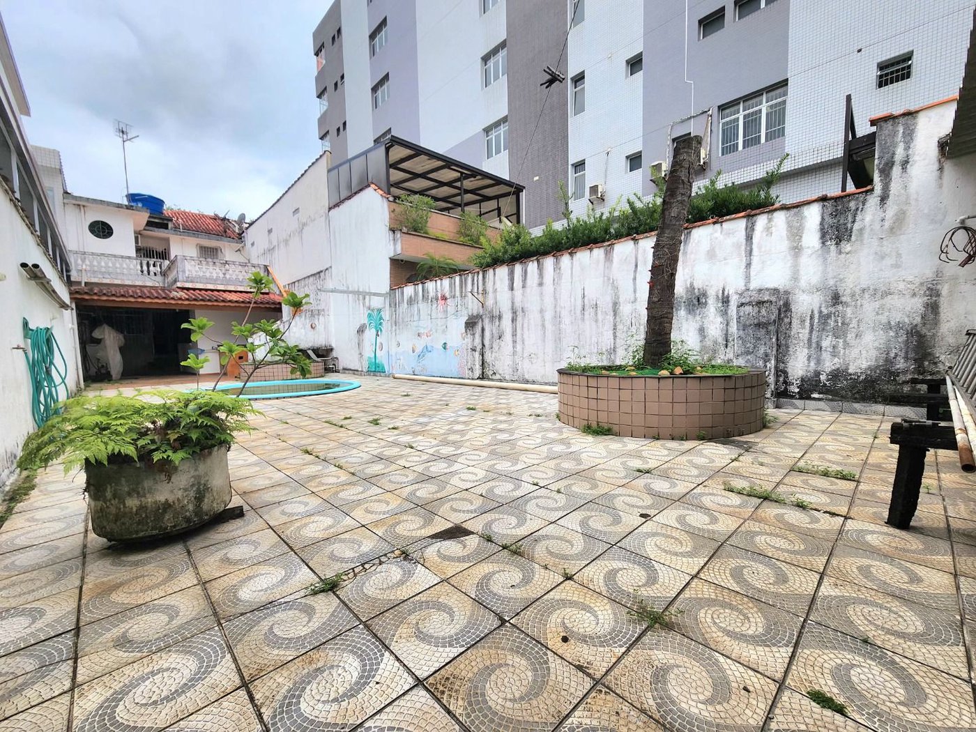Casa com 3 dormitórios à venda, 198 m² por R$ 1.099.000,00 - Marapé - Santos/SP