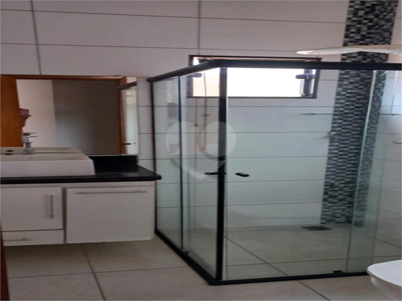 Casa à venda com 3 quartos, sendo 1 suíte, em Ipê, Três Lagoas, MS