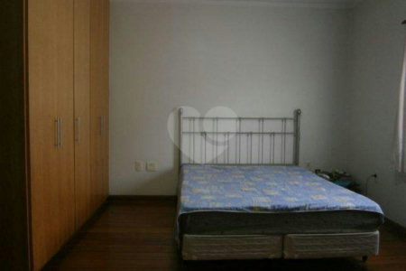 Sobrado à venda com 3 quartos, sendo 1 suíte, em Vila Mariza Mazzei, São Paulo, SP