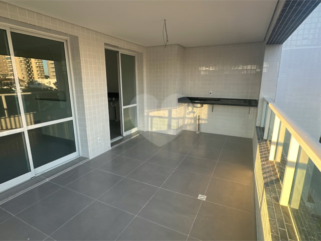 Apartamento à venda ou para alugar com 2 quartos, sendo 1 suíte,  em Enseada, Guarujá, SP