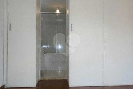 Apartamento à venda com 1 suíte em Jardim das Bandeiras, São Paulo, SP
