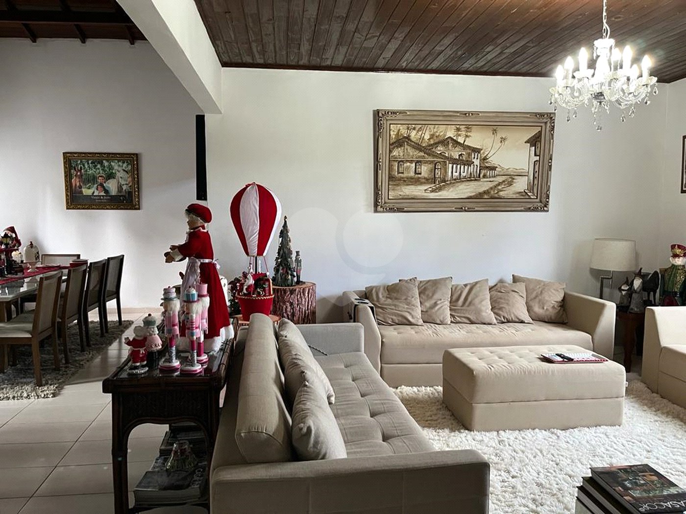 Casa à venda com 3 quartos, sendo 1 suíte, em Jardim Guaçu, São Roque, SP