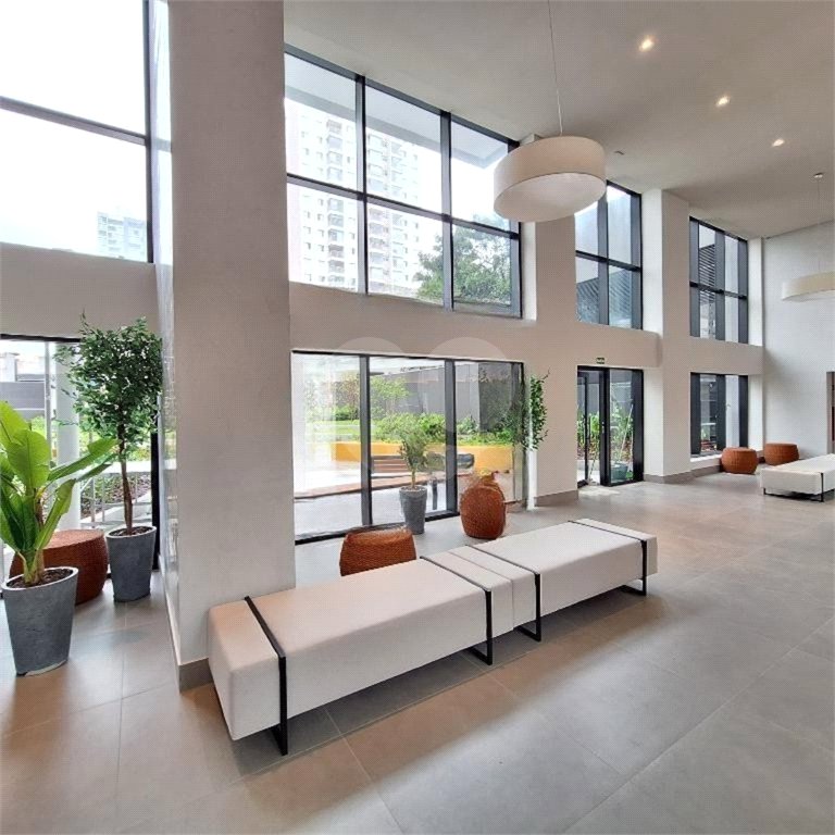 Apartamento à venda com 2 quartos, sendo 1 suíte,  em Vila Romana, São Paulo, SP