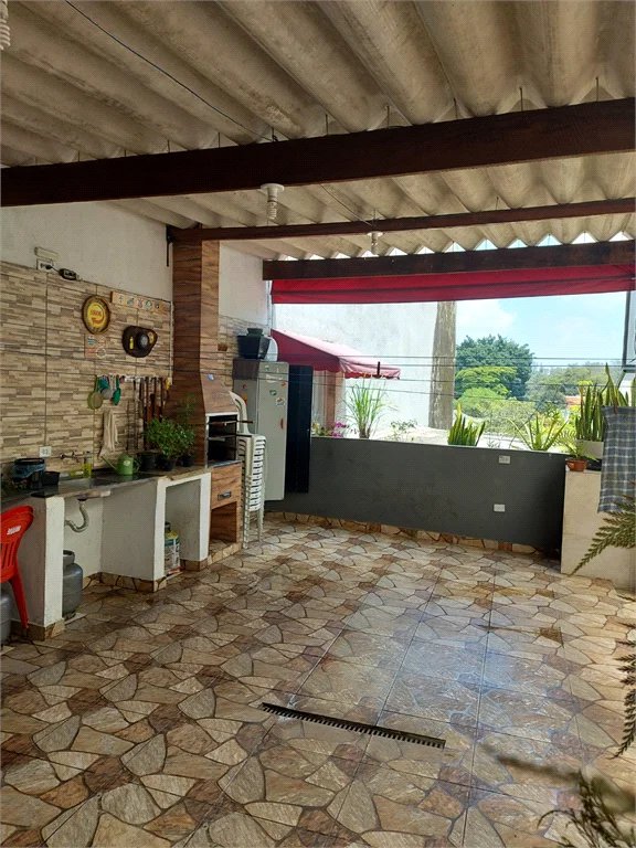 Casa à venda com 4 quartos, sendo 1 suíte, em Vila Pirajussara, São Paulo, SP