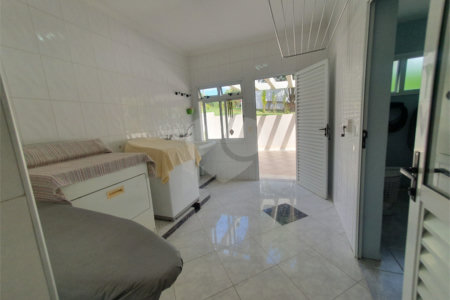 Casa à venda com 5 suítes no condomínio Vila Hípica I, Vinhedo - SP