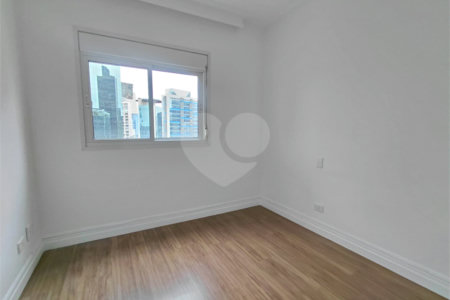 Apartamento à venda com 2 quartos, sendo 1 suíte, em Pinheiros, São Paulo, SP