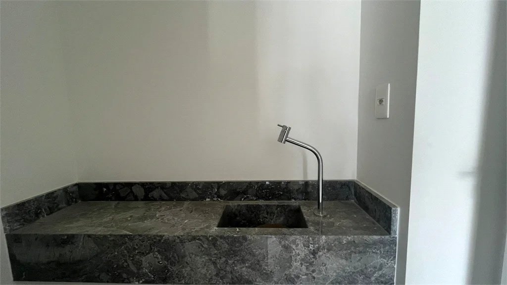 Apartamento à venda com 2 suítes em Pinheiros, São Paulo, SP