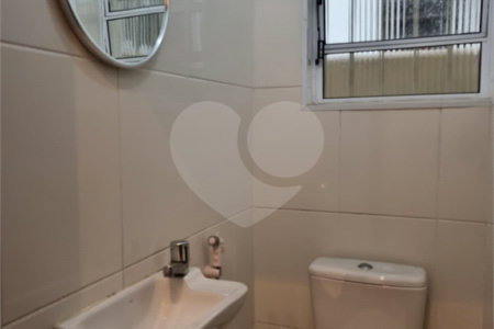 Sobrado à venda com 3 quartos em Moema, São Paulo, SP