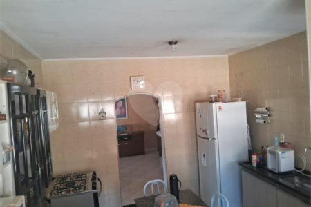 Casa à venda com 3 quartos, sendo 2 suítes, em Jardim Míriam, Suzano, SP