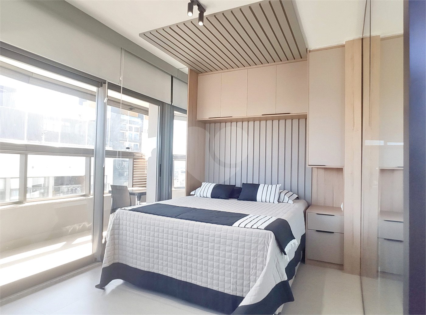 Apartamento à venda ou para alugar com 1 suíte em Pinheiros, São Paulo, SP