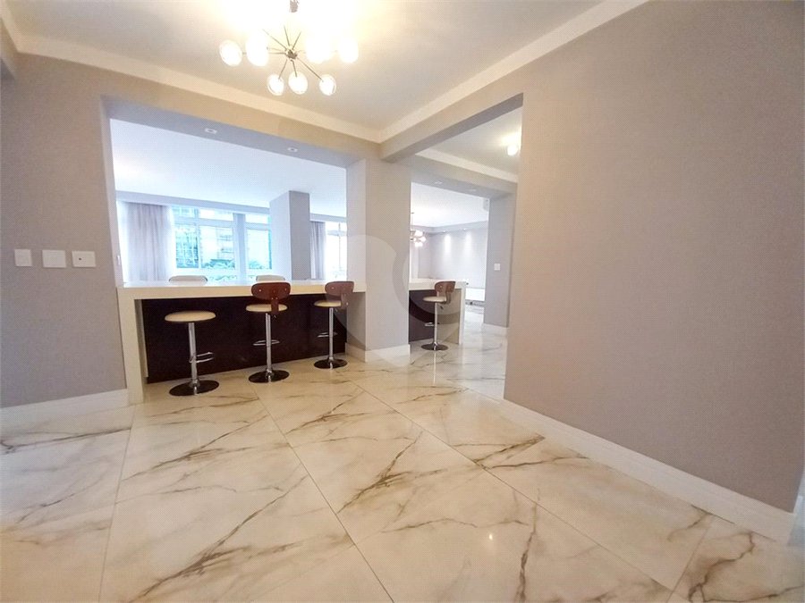 Apartamento à venda com 4 quartos, sendo 1 suíte, em Jardim Paulista, São Paulo, SP