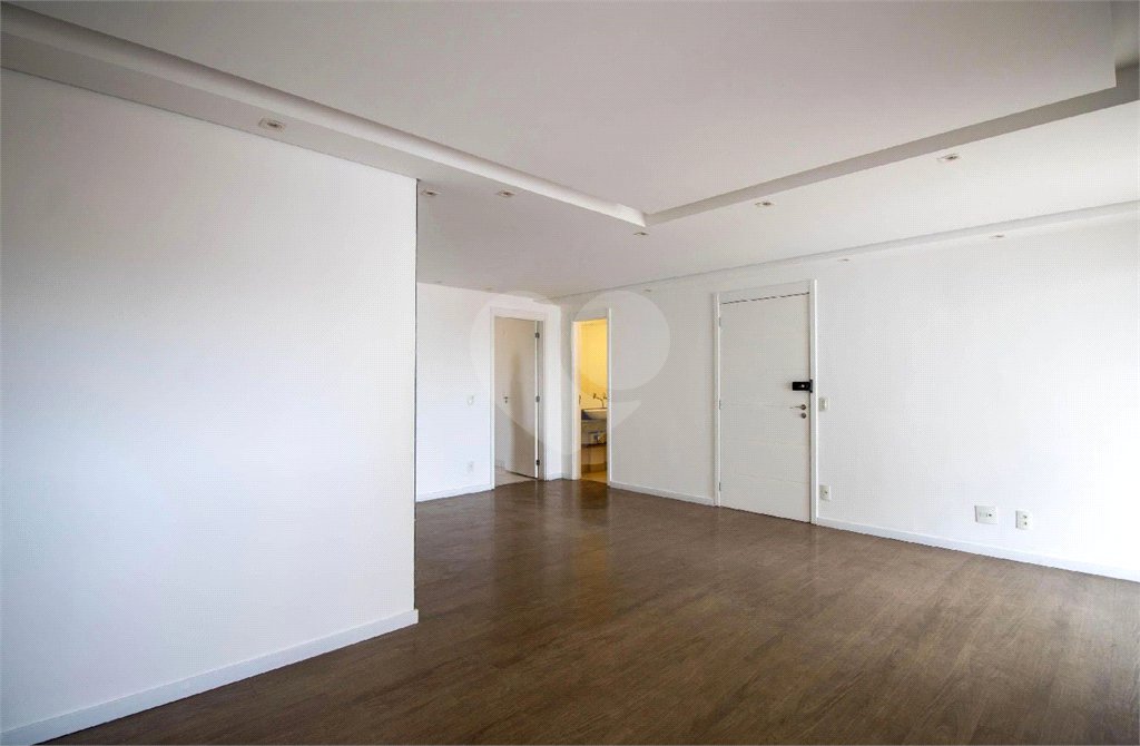 Apartamento à venda ou para alugar com 3 quartos, sendo 1 suíte, em Jardim Vazani, São Paulo, SP