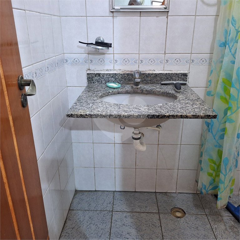 Casa à venda com 2 quartos em Vila Paulicéia, São Paulo, SP