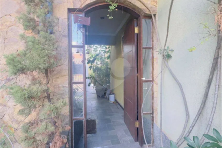 Sobrado à venda com 3 quartos em Vila Bonilha, São Paulo, SP