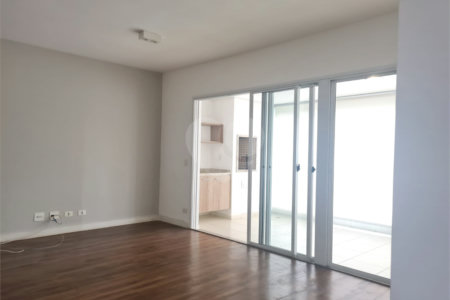Apartamento à venda com 2 quartos, sendo 1 suíte, em Parque Reboucas, São Paulo, SP
