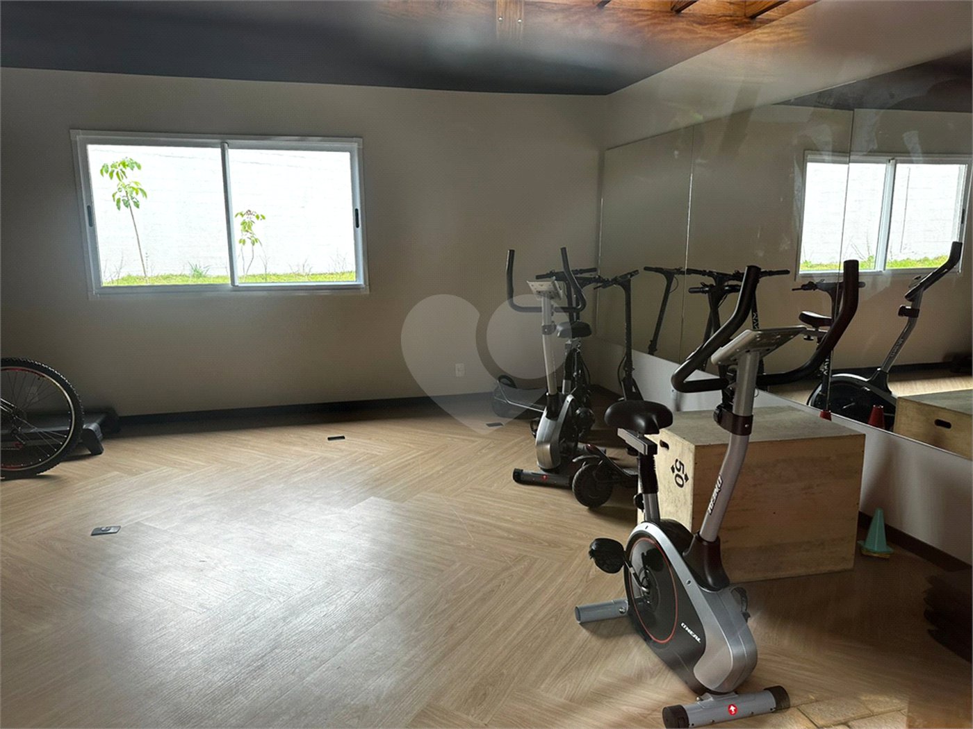 Casa à venda com 2 quartos no condomínio Vila das Paineiras, Suzano - SP