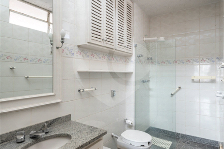 Casa Térrea à venda com 7 quartos, sendo 1 suíte, em Santana, São Paulo, SP