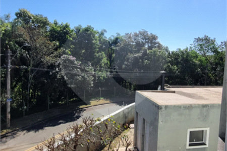 Sobrado à venda com 3 suítes em Chácaras Silvania, Valinhos, SP