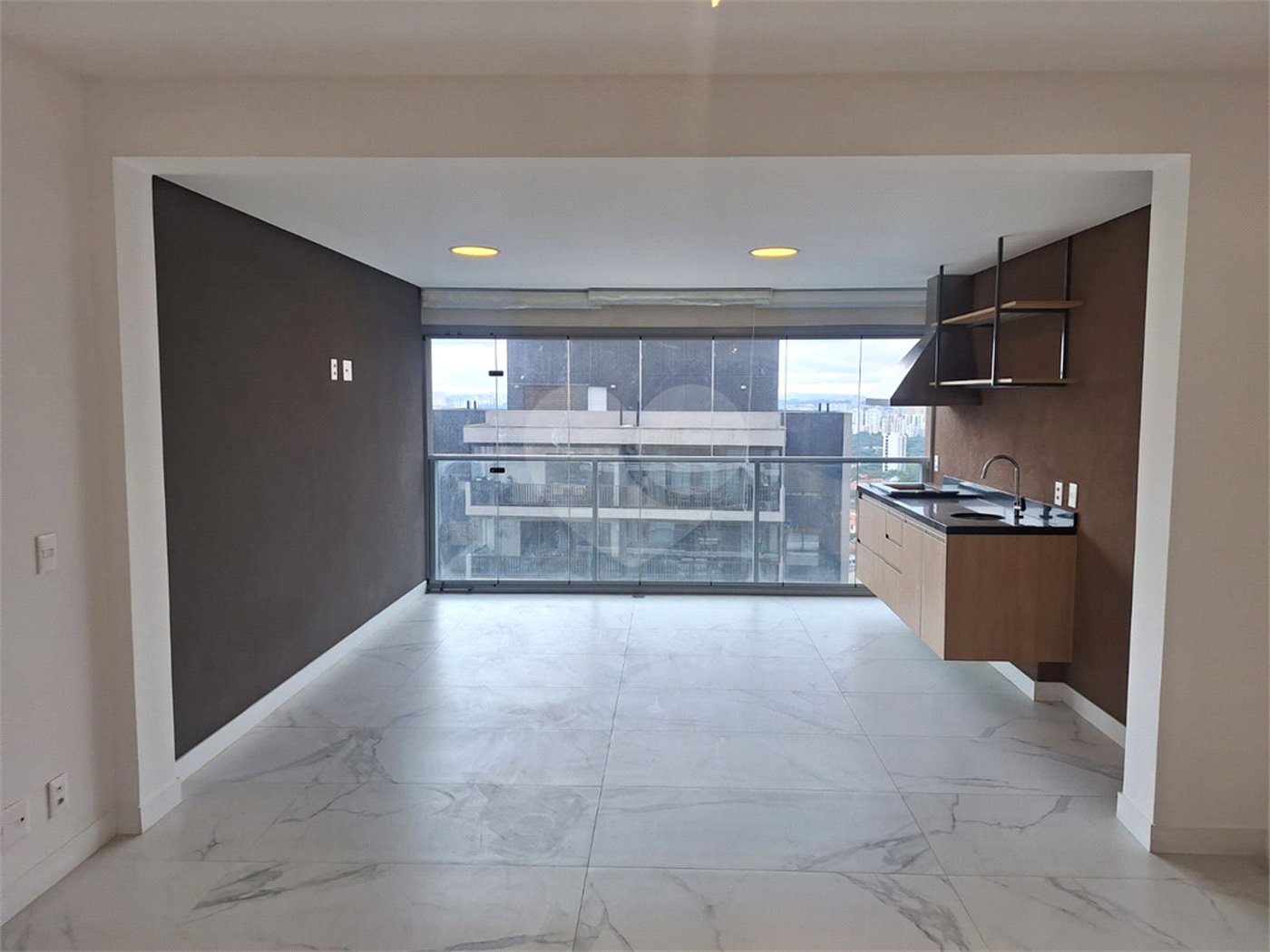 Apartamento à venda com 3 suítes em Sumarezinho, São Paulo, SP