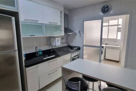 Apartamento à venda com 3 suítes em Santa Teresinha, São Paulo, SP