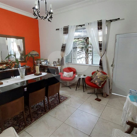 Casa à venda com 6 quartos, sendo 3 suítes, em Grajaú, Rio de Janeiro, RJ
