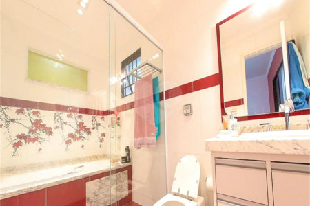 Sobrado à venda com 4 quartos, sendo 3 suítes, em Vila Mazzei, São Paulo, SP
