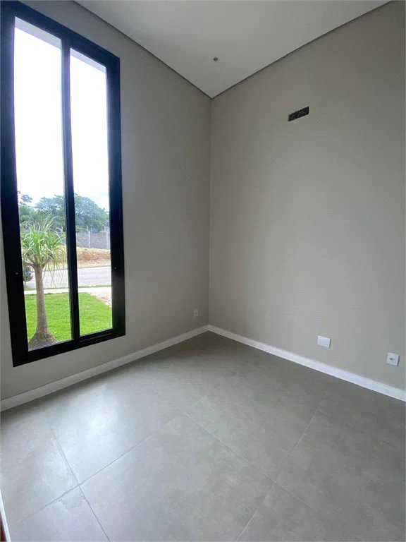 Casa à venda com 3 suítes no condomínio Parque das Camélias, Jundiaí - SP