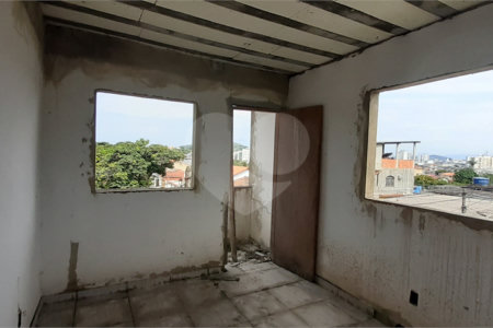 Casa à venda com 2 quartos em Campo Grande, Rio de Janeiro, RJ