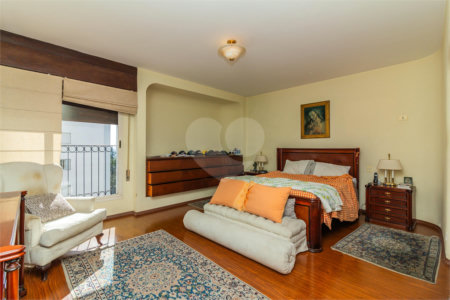 Apartamento à venda com 4 quartos, sendo 3 suítes, em Vila Andrade, São Paulo, SP