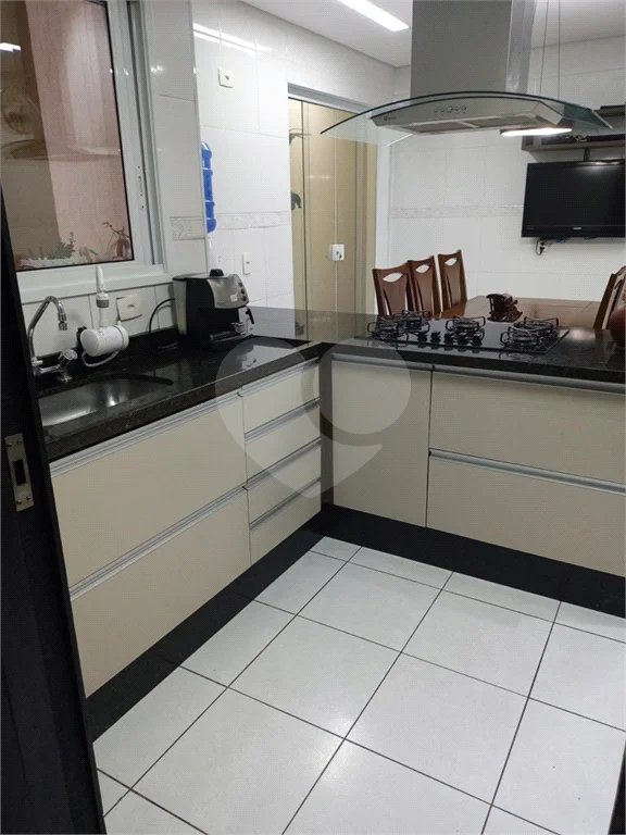Sobrado à venda com 3 suítes em Vila Mazzei, São Paulo, SP