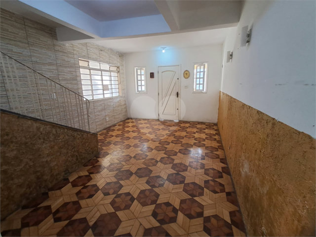 Sobrado à venda com 4 quartos em Parada Inglesa, São Paulo, SP