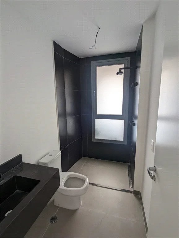 Apartamento à venda com 3 quartos, sendo 2 suítes, em Jardim das Acácias, São Paulo, SP