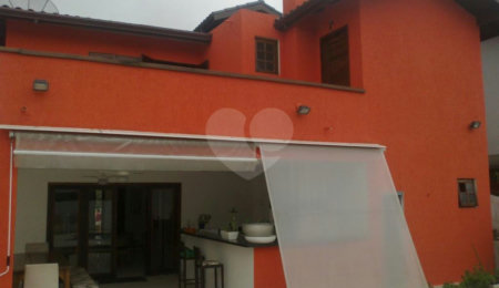 Sobrado à venda com 5 suítes em Enseada, Bertioga, SP