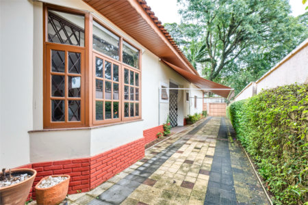 Casa à venda com 3 quartos, sendo 2 suítes, em Alto da Boa Vista, São Paulo, SP