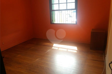 Sobrado à venda com 2 quartos em Vila Indiana, São Paulo, SP
