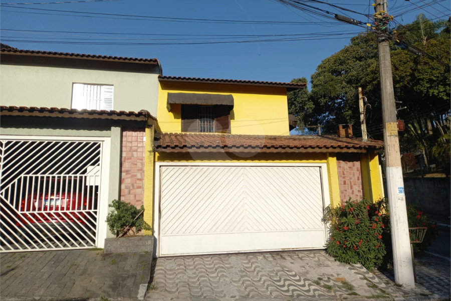 Sobrado à venda com 3 quartos, sendo 1 suíte,  em Tremembé, São Paulo, SP