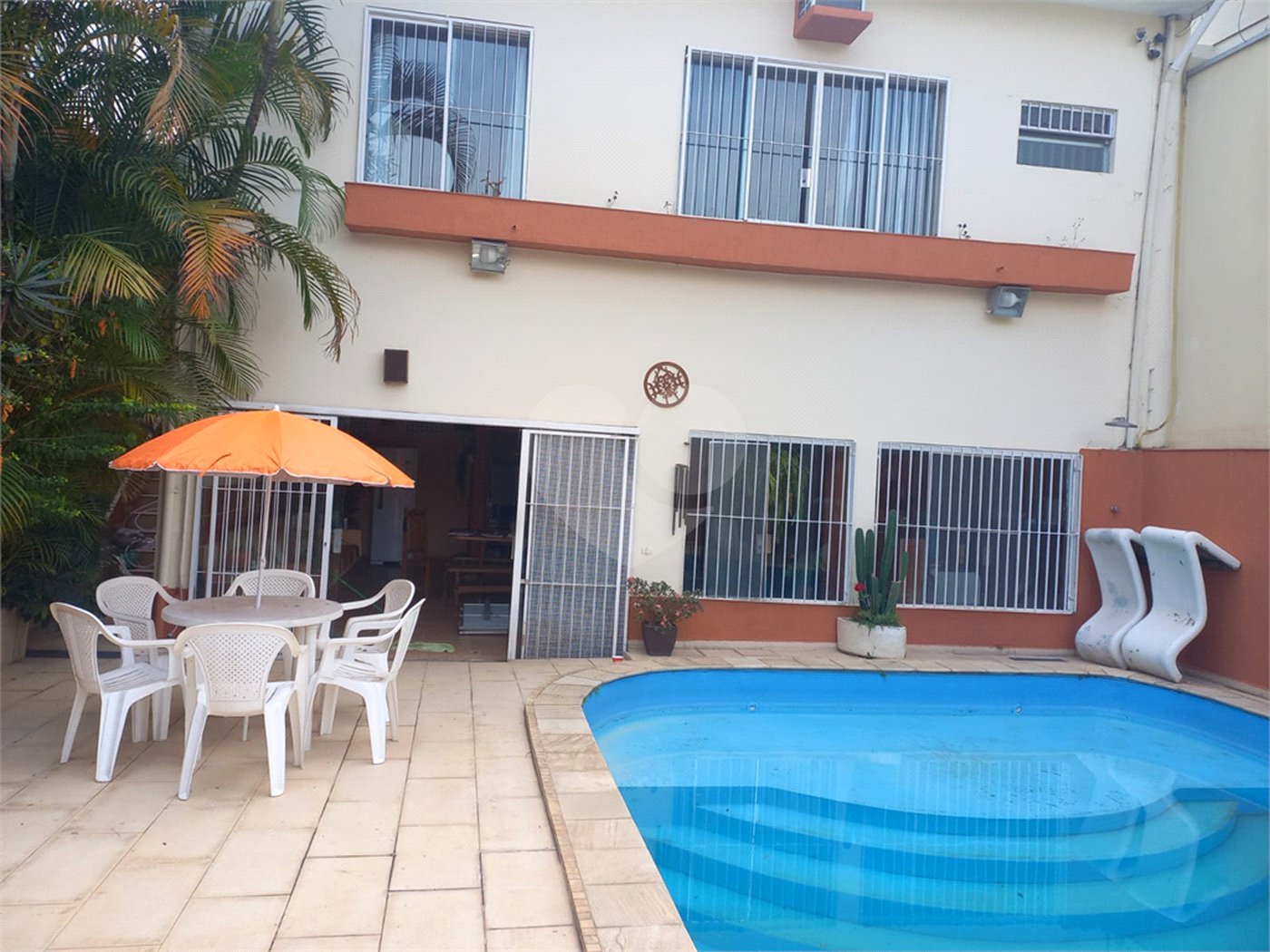 Sobrado à venda ou para alugar com 4 quartos, sendo 1 suíte,  em Santana, São Paulo, SP