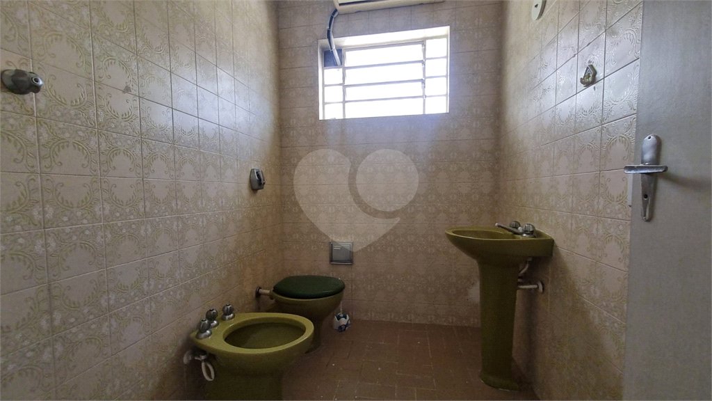 Sobrado para alugar com 3 quartos, sendo 1 suíte,  em Vila Alexandria, São Paulo, SP