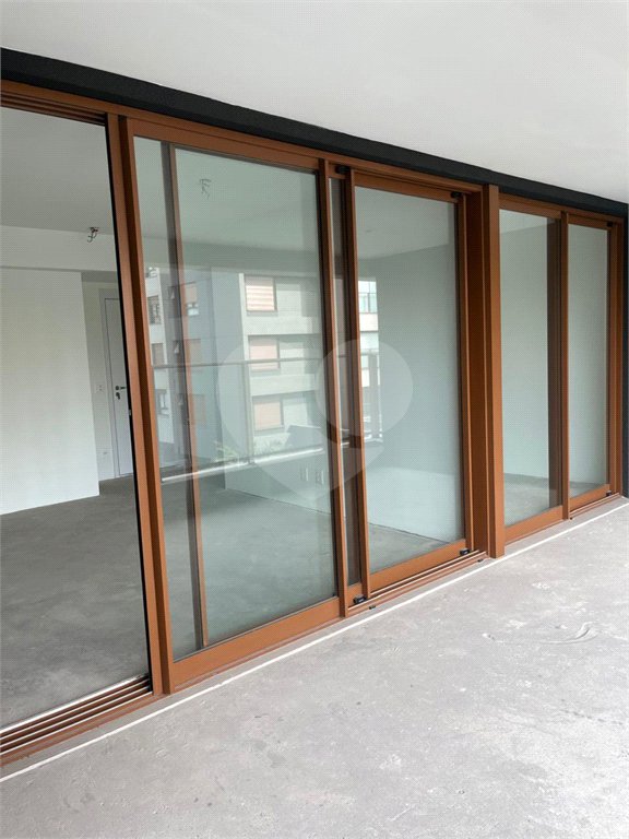 Apartamento à venda com 3 quartos, sendo 1 suíte, em Brooklin Novo, São Paulo, SP